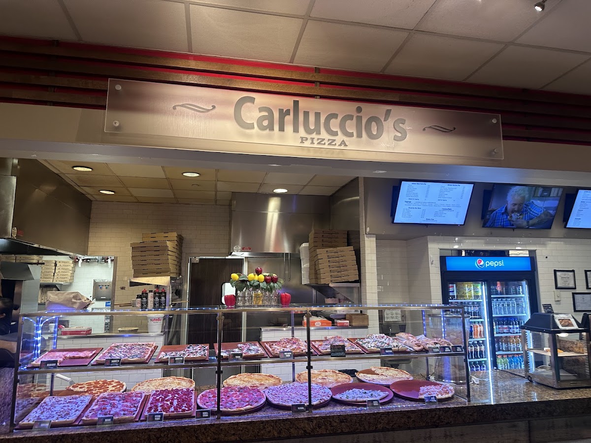 Carluccio's Pizza